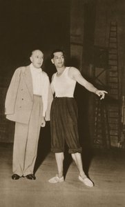 Serge Lifar en de Markies de Cuevas in het Theater de Monte Carlo, uit Grand Ballet de Monte-Carlo, 1949 door French Photographer